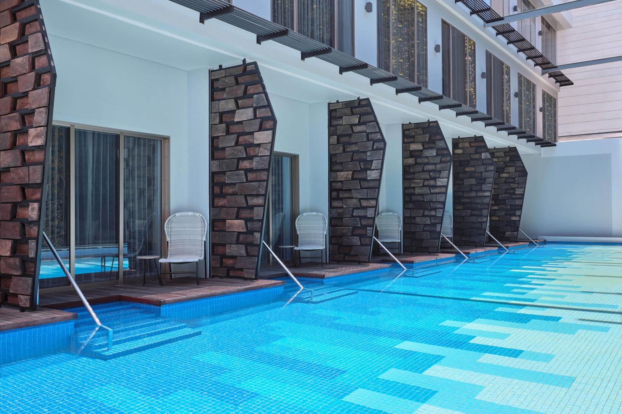 Hotel Aloft Bali Seminyak Exterior foto